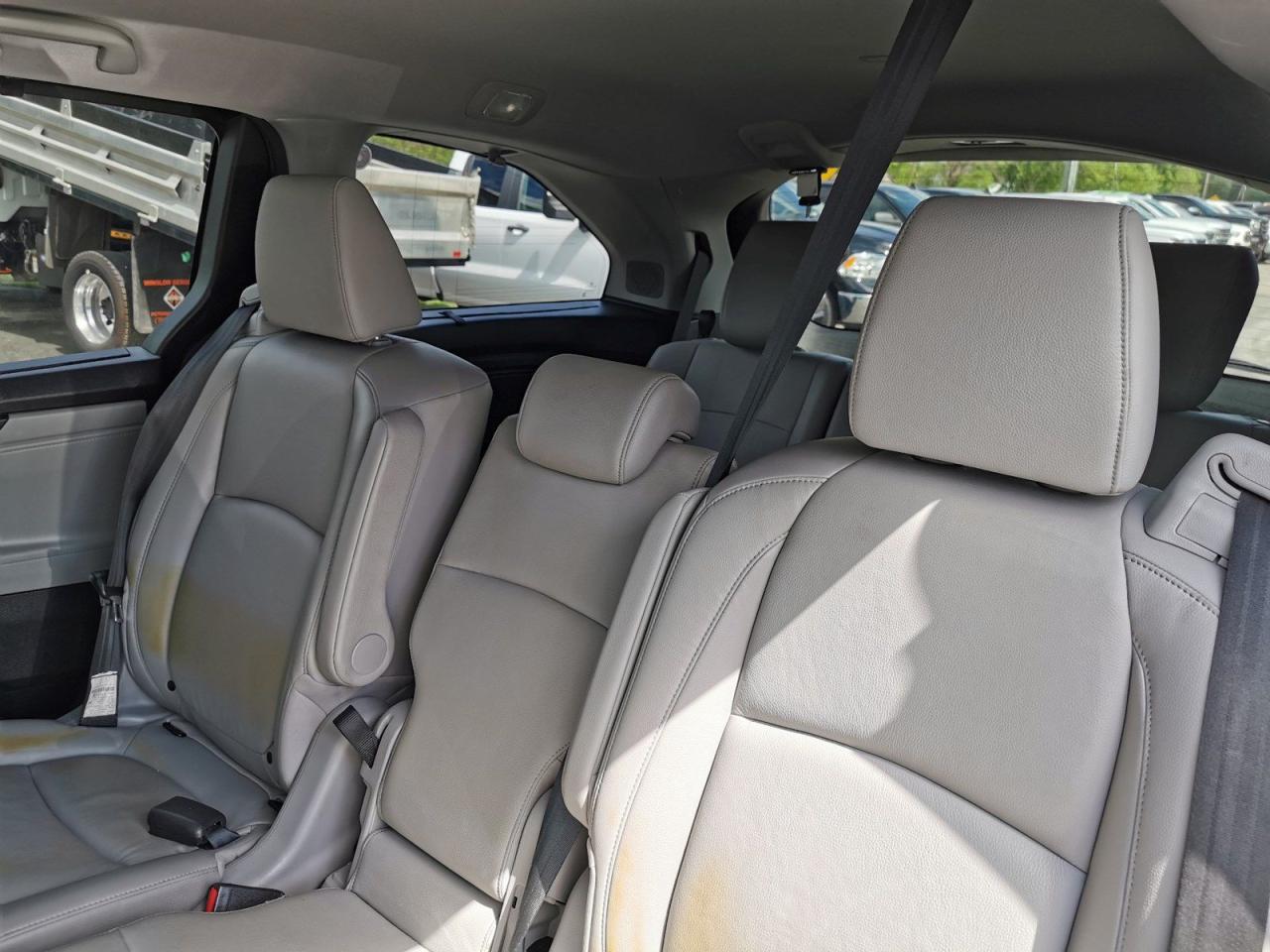 2018 Honda Odyssey Touring - Photo #28