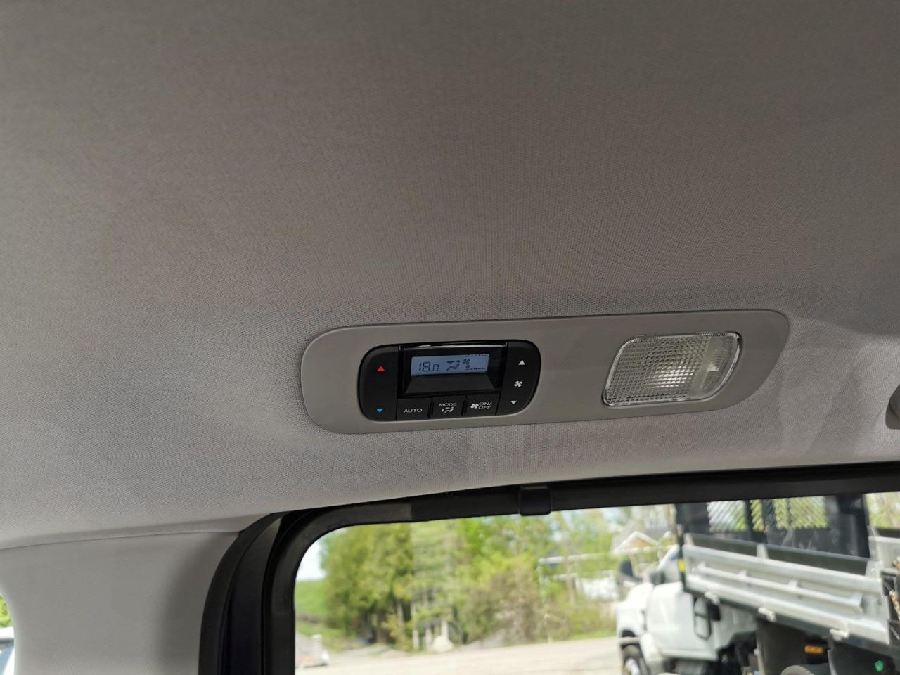 2018 Honda Odyssey Touring - Photo #30