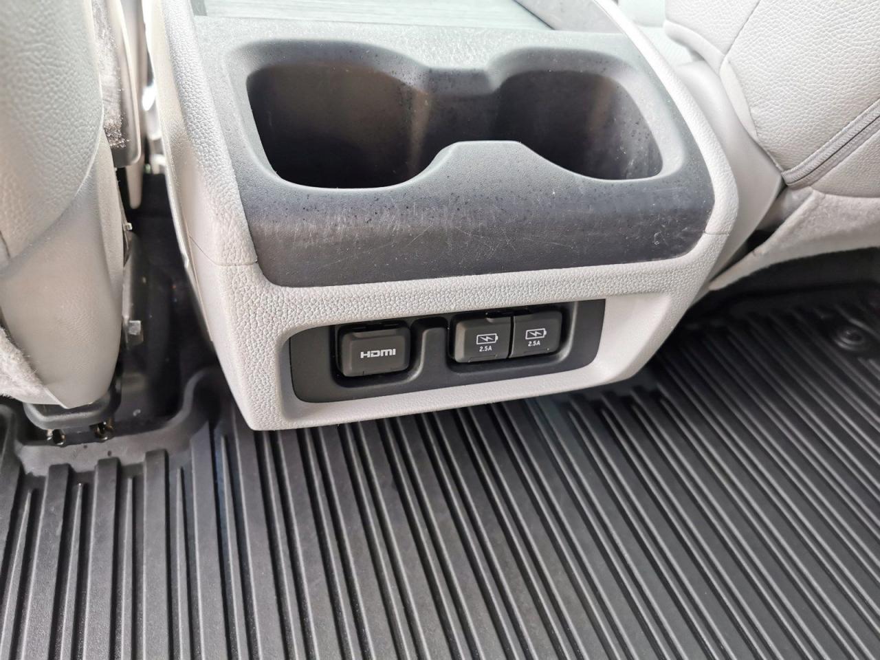 2018 Honda Odyssey Touring - Photo #31