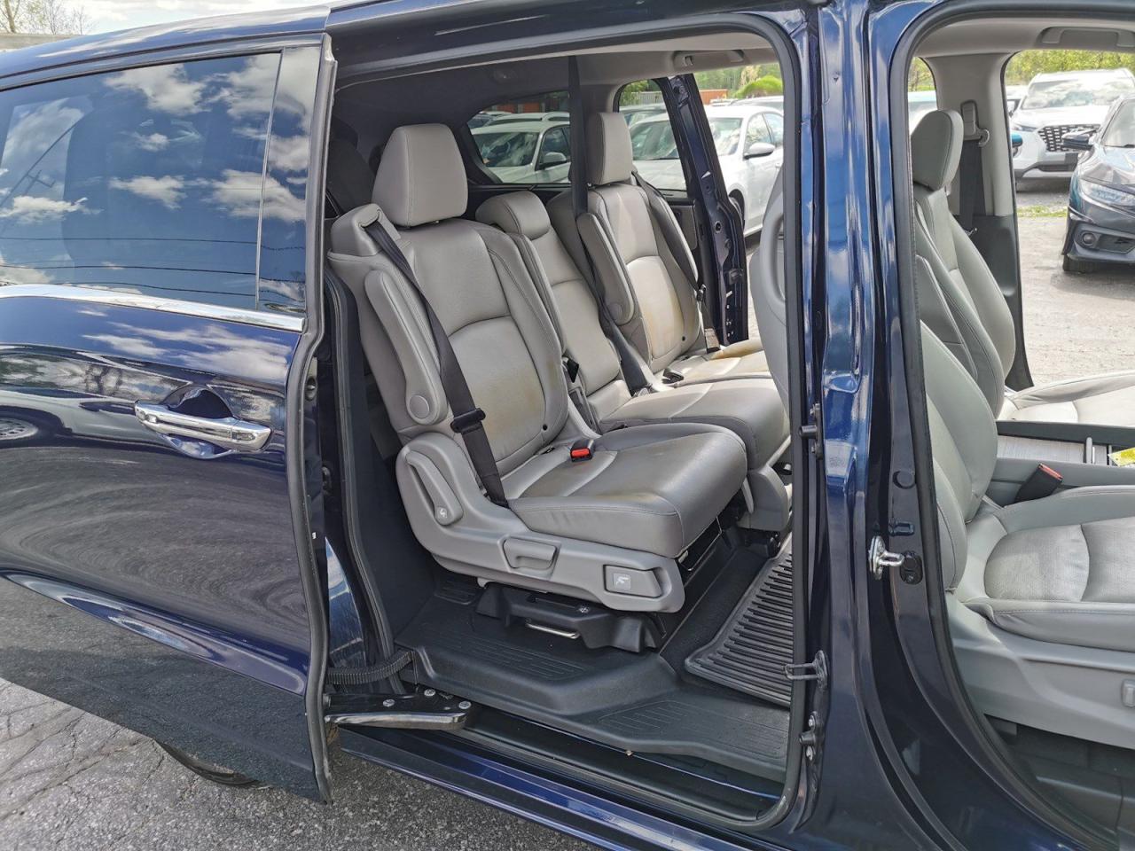 2018 Honda Odyssey Touring - Photo #35