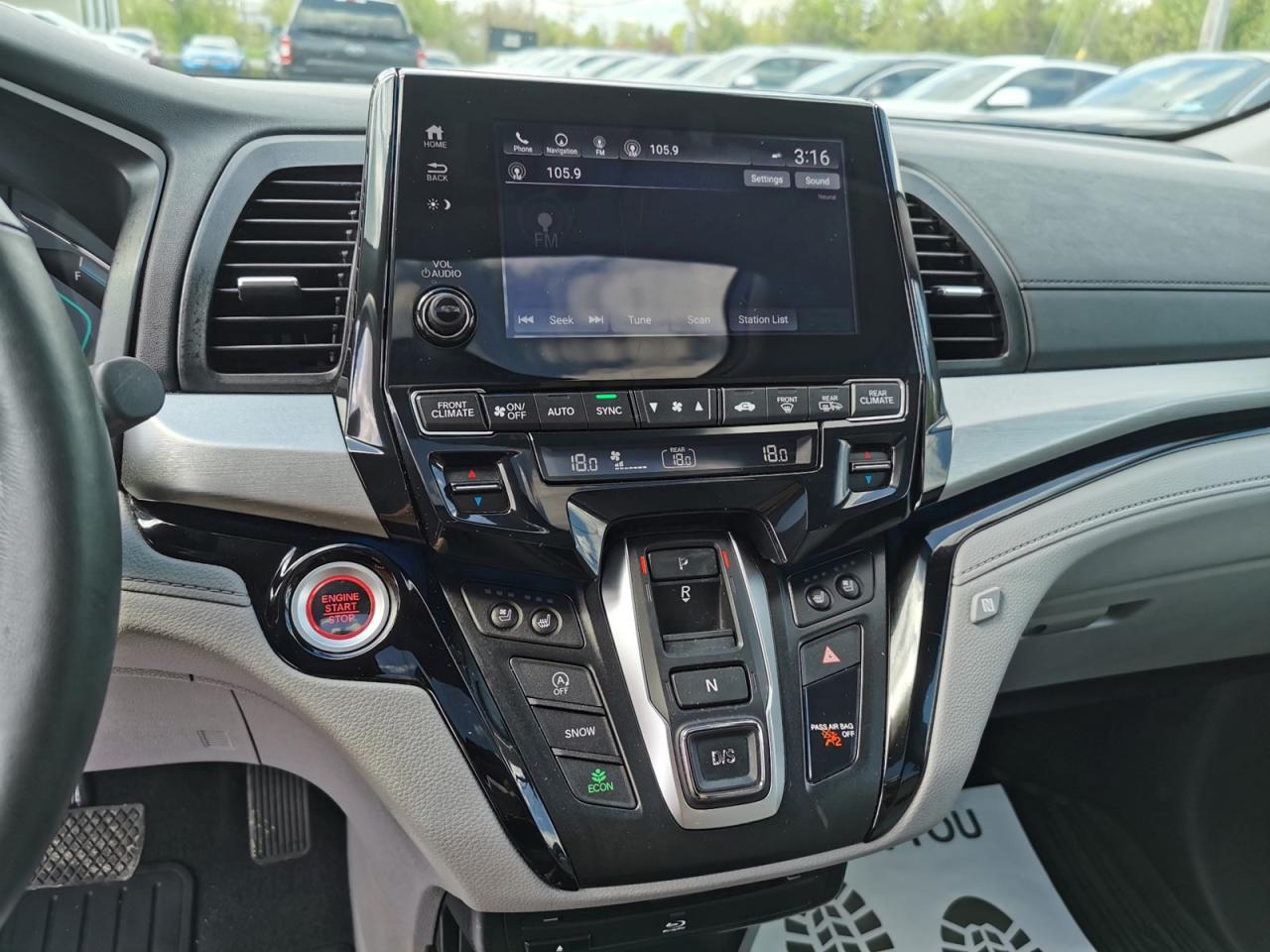 2018 Honda Odyssey Touring - Photo #21