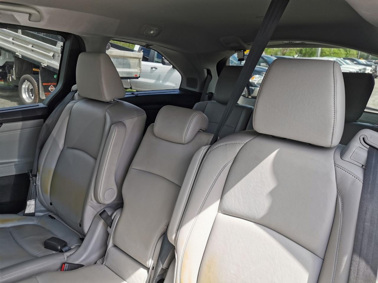 2018 Honda Odyssey Touring - Photo #28