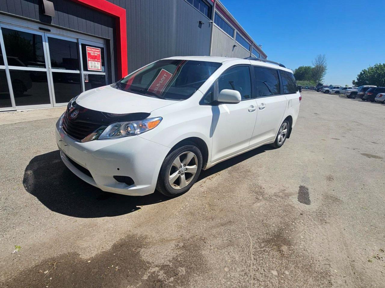 Used 2014 Toyota Sienna LE 8 PASSENGER for sale in London, ON