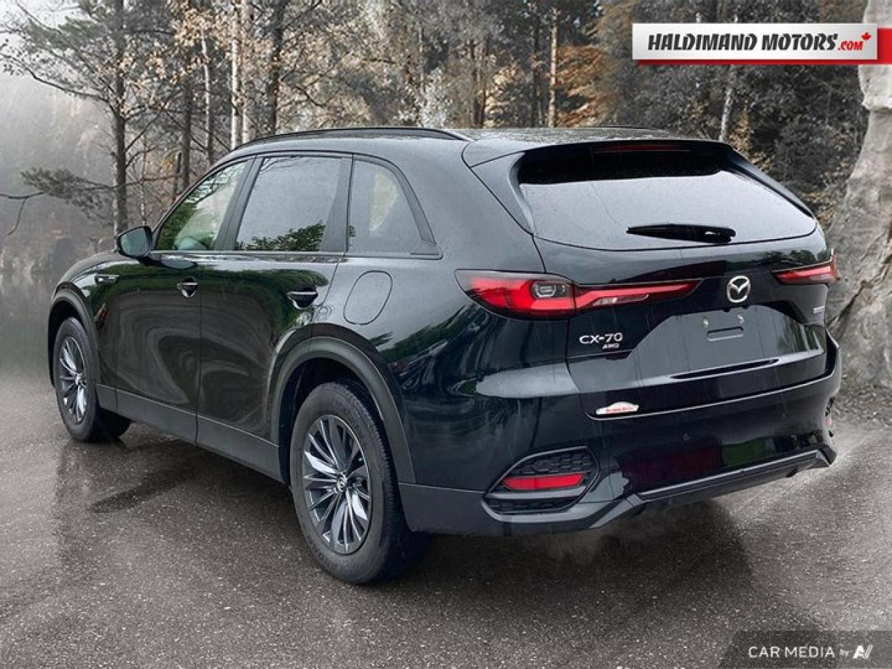 2025 Mazda CX-70 MHEV GS-L AWD | Leather | Sunroof | Heated Seats Photo2