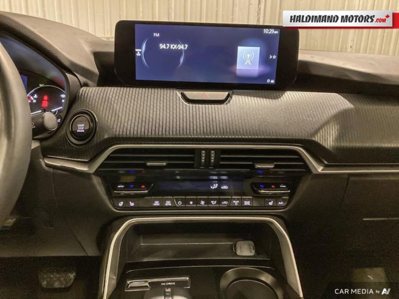 2025 Mazda CX-70 MHEV GS-L AWD | Leather | Sunroof | Heated Seats Photo