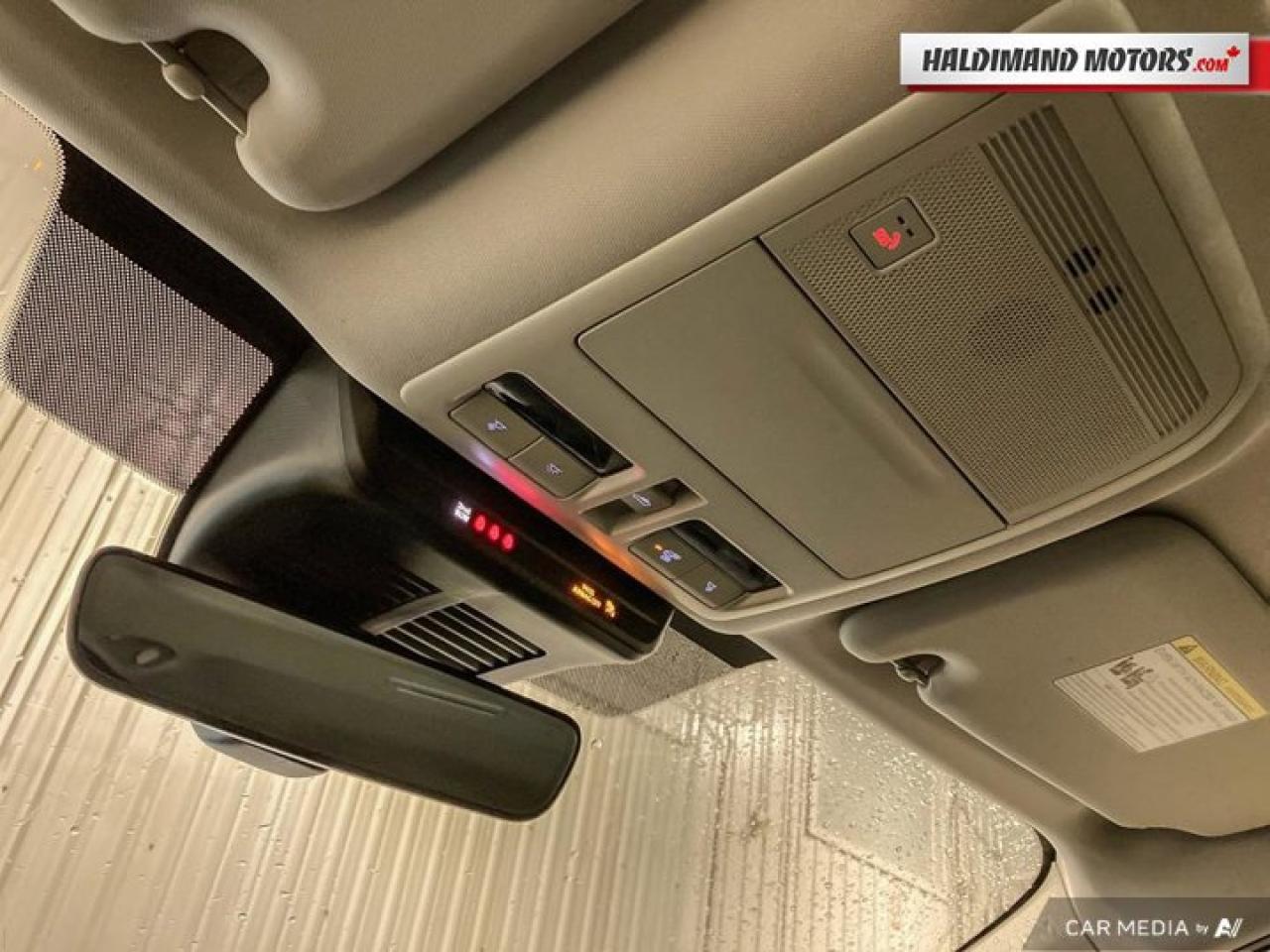 2025 Mazda CX-70 MHEV GS-L AWD | Leather | Sunroof | Heated Seats Photo