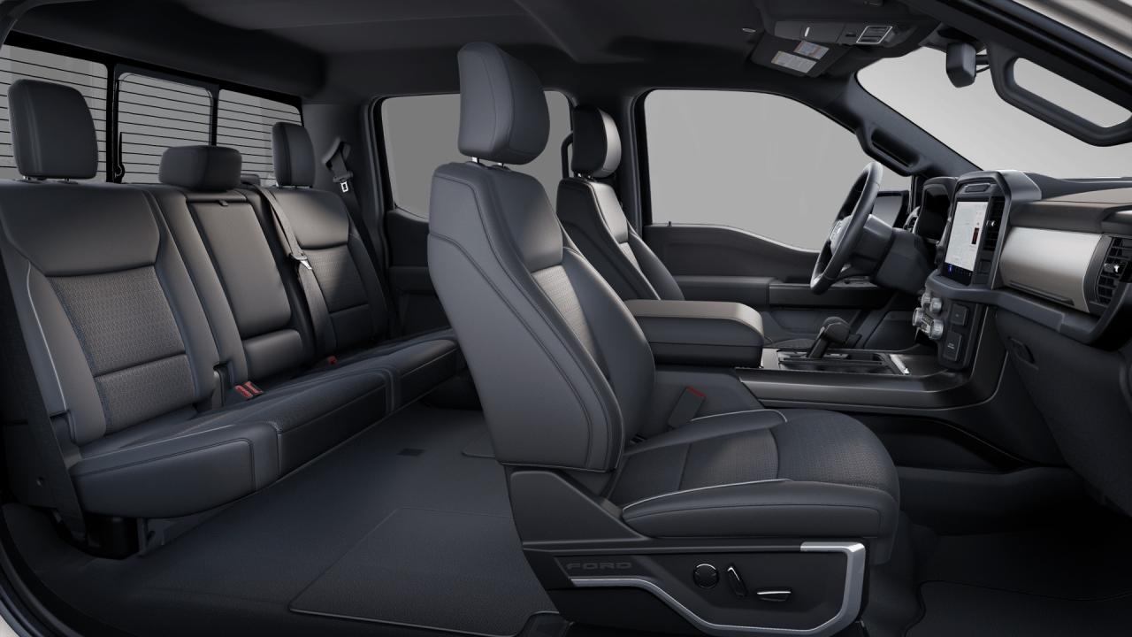 2025 Ford F-150 Lariat 4WD SuperCrew 6.5' Box Photo5