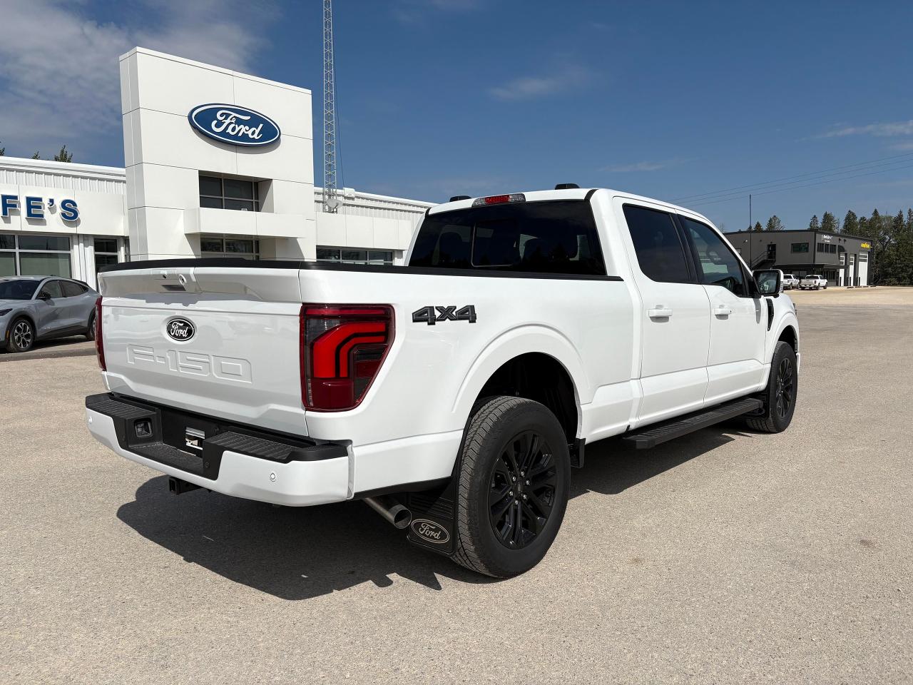 2025 Ford F-150 Lariat 4WD SuperCrew 6.5' Box Photo5