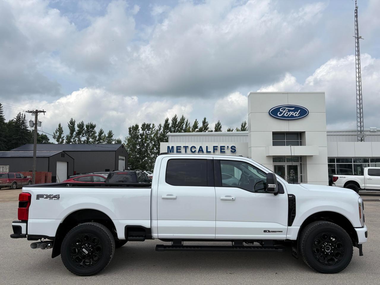 New 2025 Ford F-250 Super Duty SRW XLT 4WD CREW CAB 6.75' BOX for sale in Treherne, MB