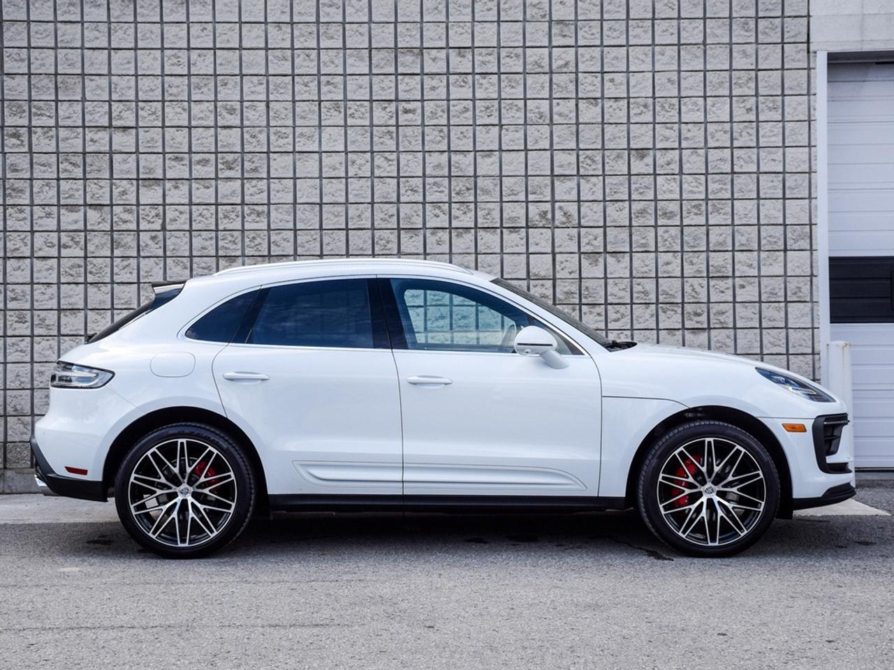 2024 Porsche Macan S Photo