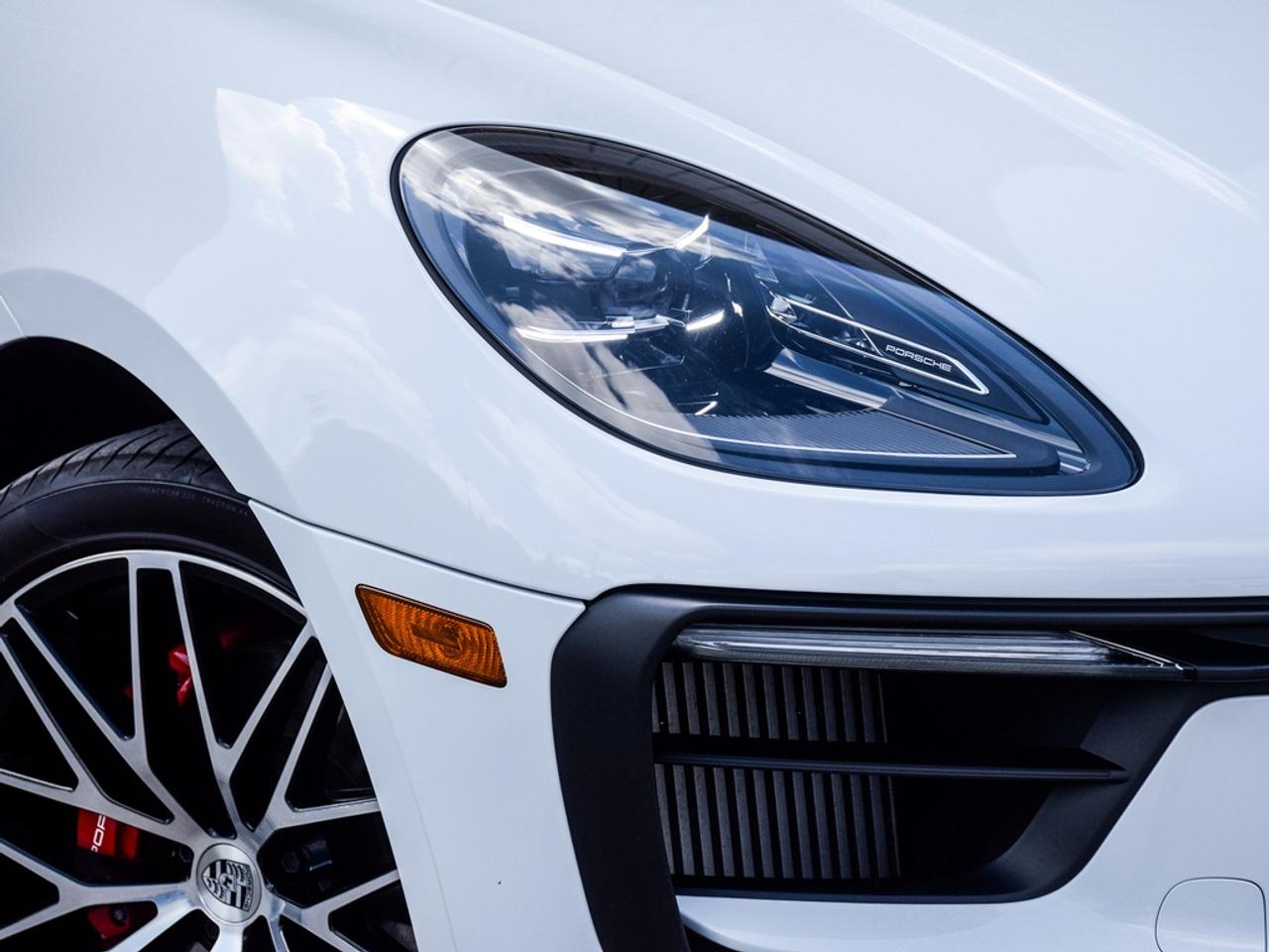 2024 Porsche Macan S Photo