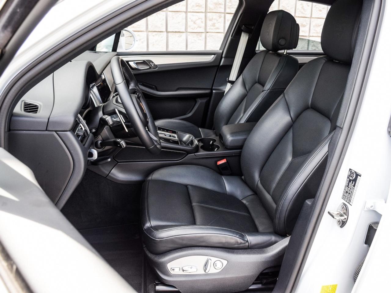 2024 Porsche Macan S Photo