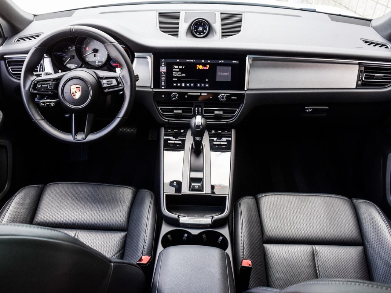 2024 Porsche Macan S Photo