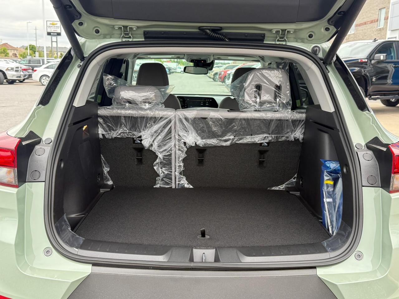 2025 Chevrolet TrailBlazer 1.3L TURBO ENGINE WITH REMOTE START/ENTRY, HEATED FRONT SEATS, HEATED STEERING WHEEL, POWER LIFTGATE & HD REAR VIEW CAMERA Photo4