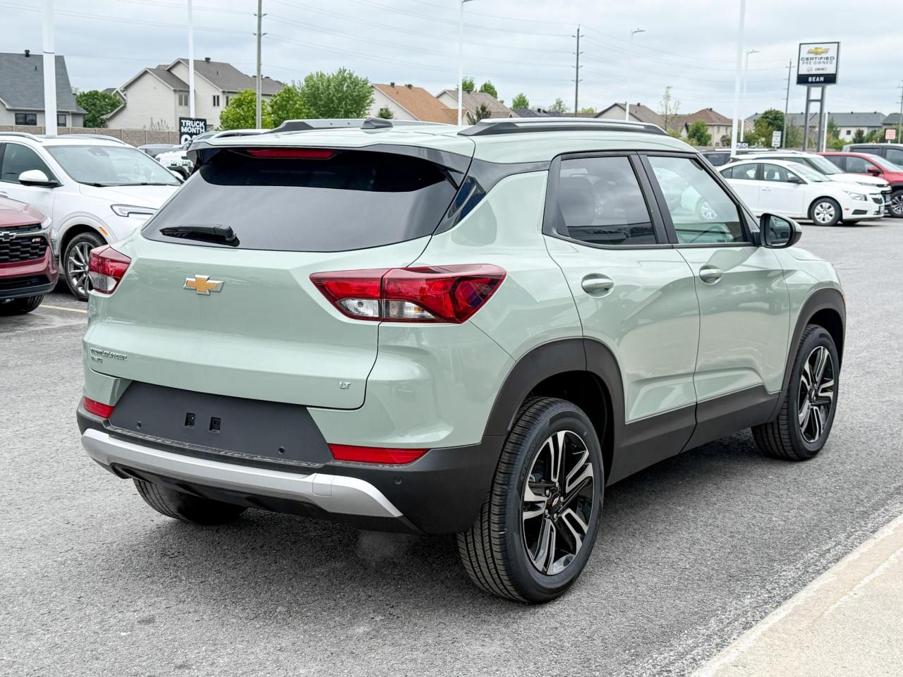 2025 Chevrolet TrailBlazer 1.3L TURBO ENGINE WITH REMOTE START/ENTRY, HEATED FRONT SEATS, HEATED STEERING WHEEL, POWER LIFTGATE & HD REAR VIEW CAMERA Photo