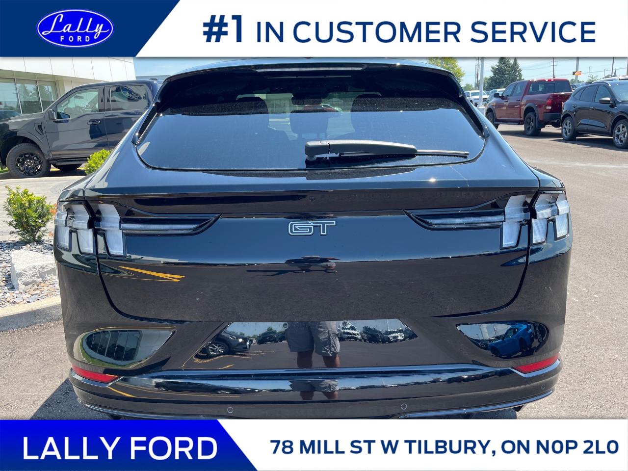 2025 Ford Mustang Mach-E GT Photo3