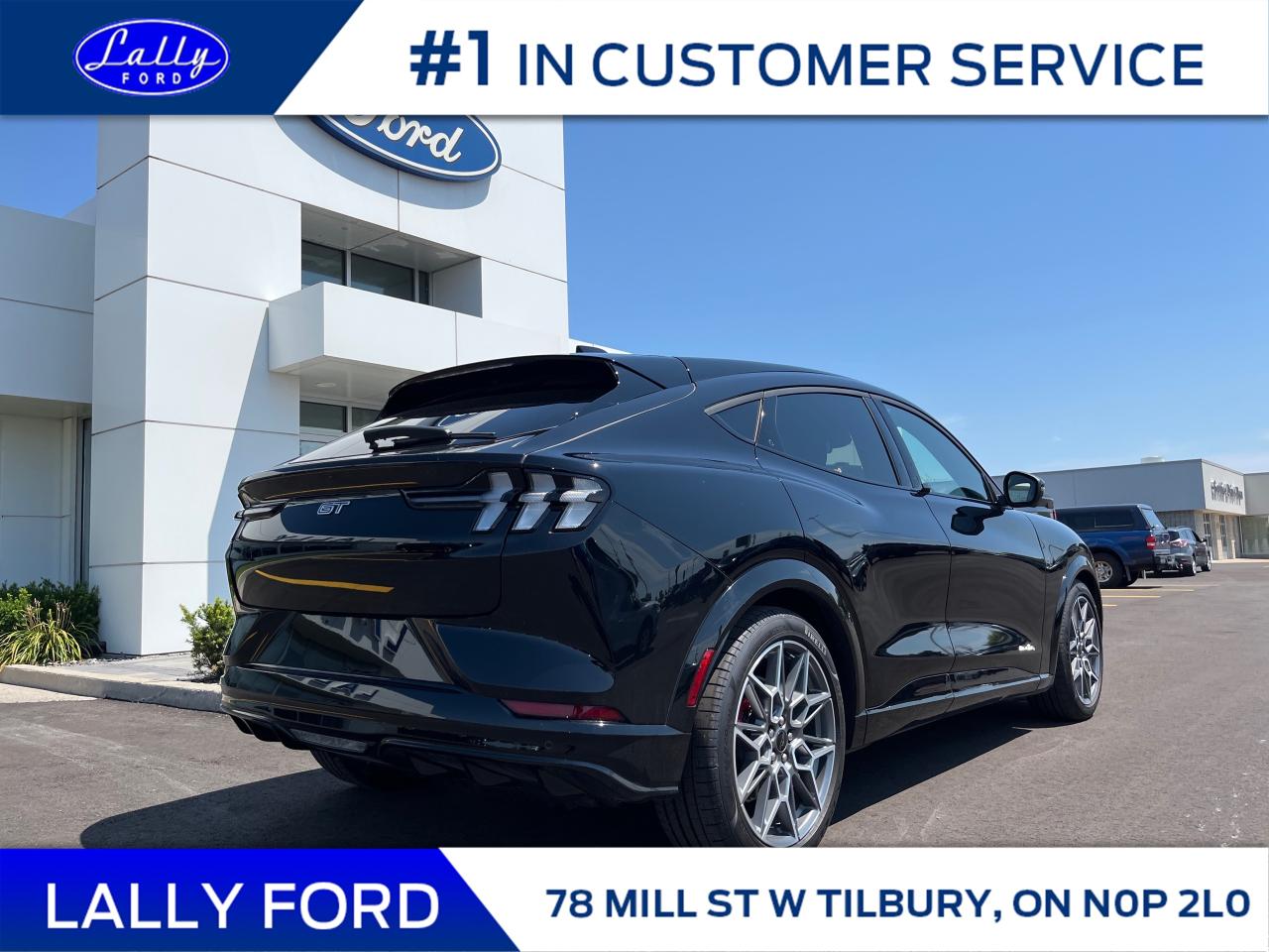 2025 Ford Mustang Mach-E GT Photo2