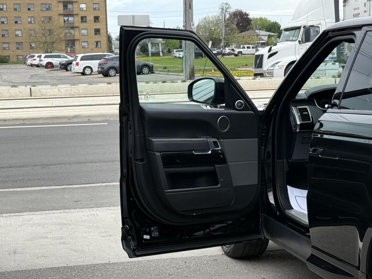 2021 Land Rover Range Rover Sport HST | MERIDIAN | PANO | LOADED - Photo #14