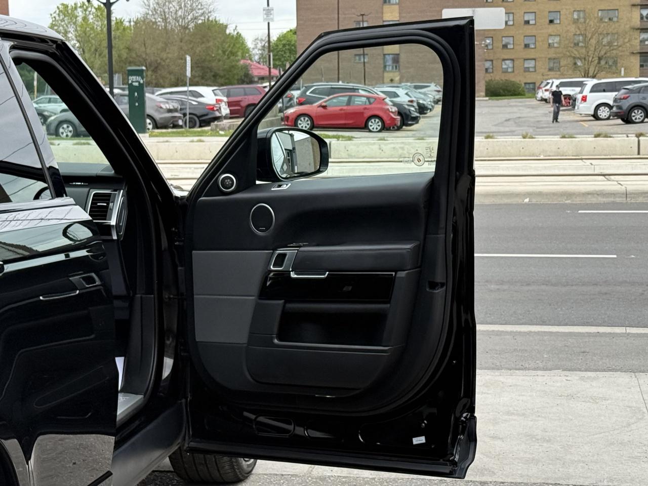 2021 Land Rover Range Rover Sport HST | MERIDIAN | PANO | LOADED - Photo #28