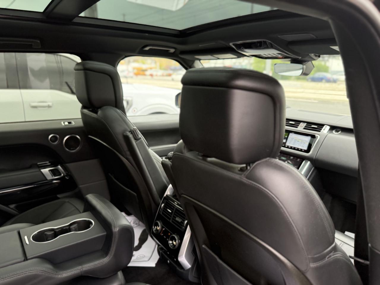2021 Land Rover Range Rover Sport HST | MERIDIAN | PANO | LOADED - Photo #33