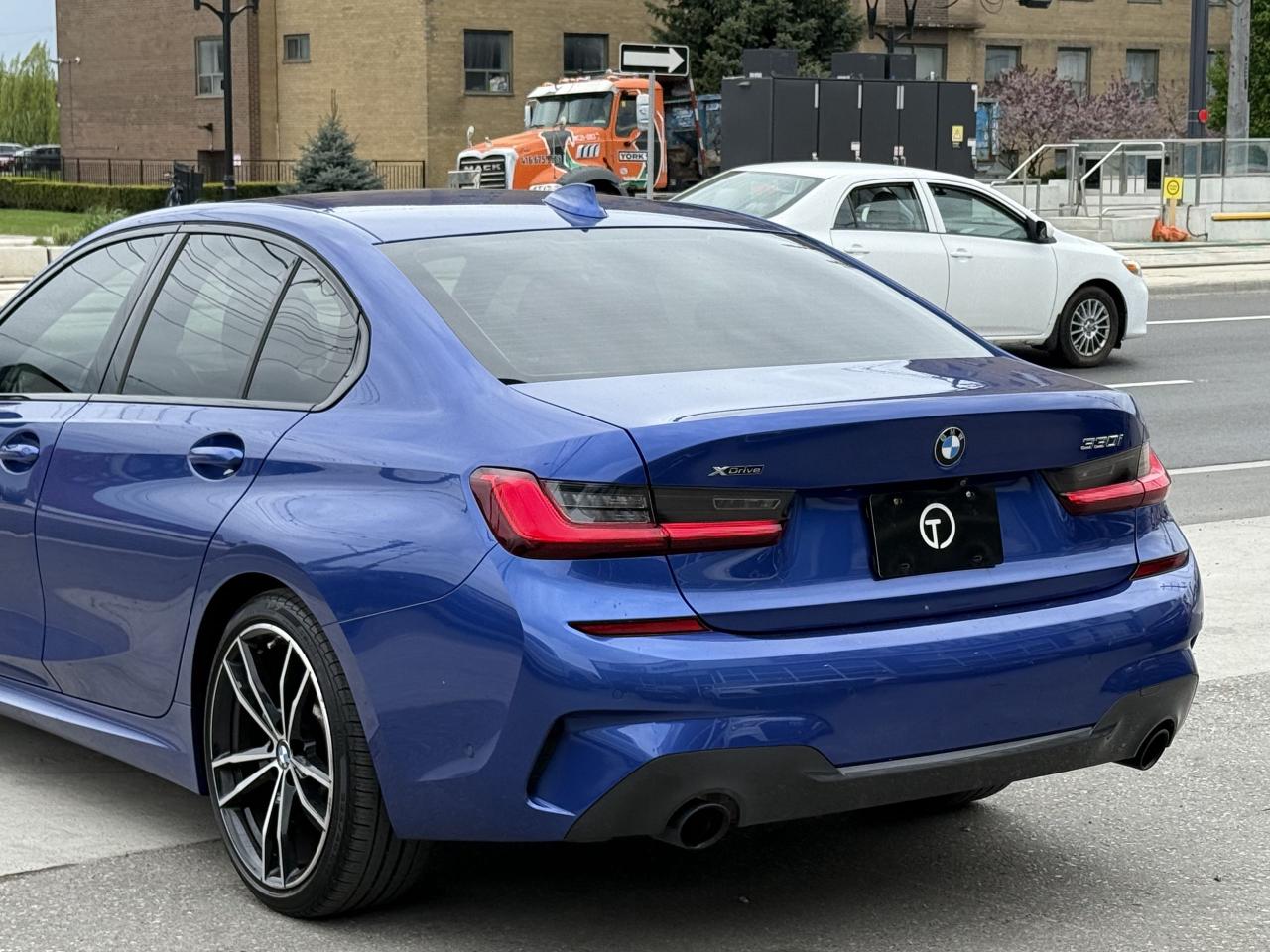 2021 BMW 3 Series 330i //M SPORT | SUNROOF | LOADED - Photo #13