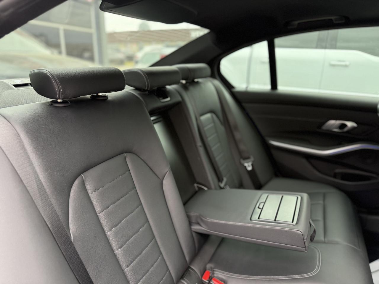2021 BMW 3 Series 330i //M SPORT | SUNROOF | LOADED - Photo #33