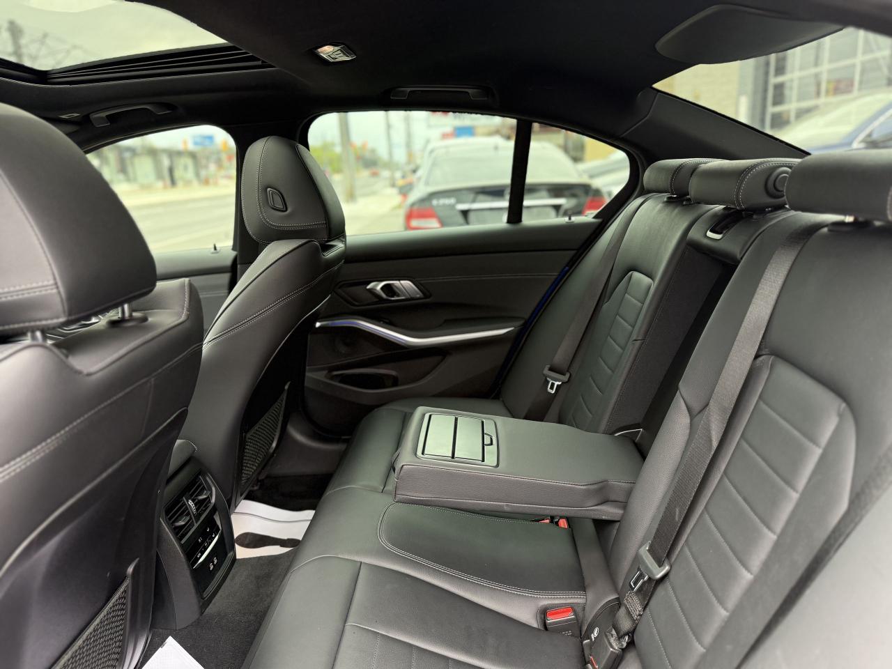 2021 BMW 3 Series 330i //M SPORT | SUNROOF | LOADED - Photo #35