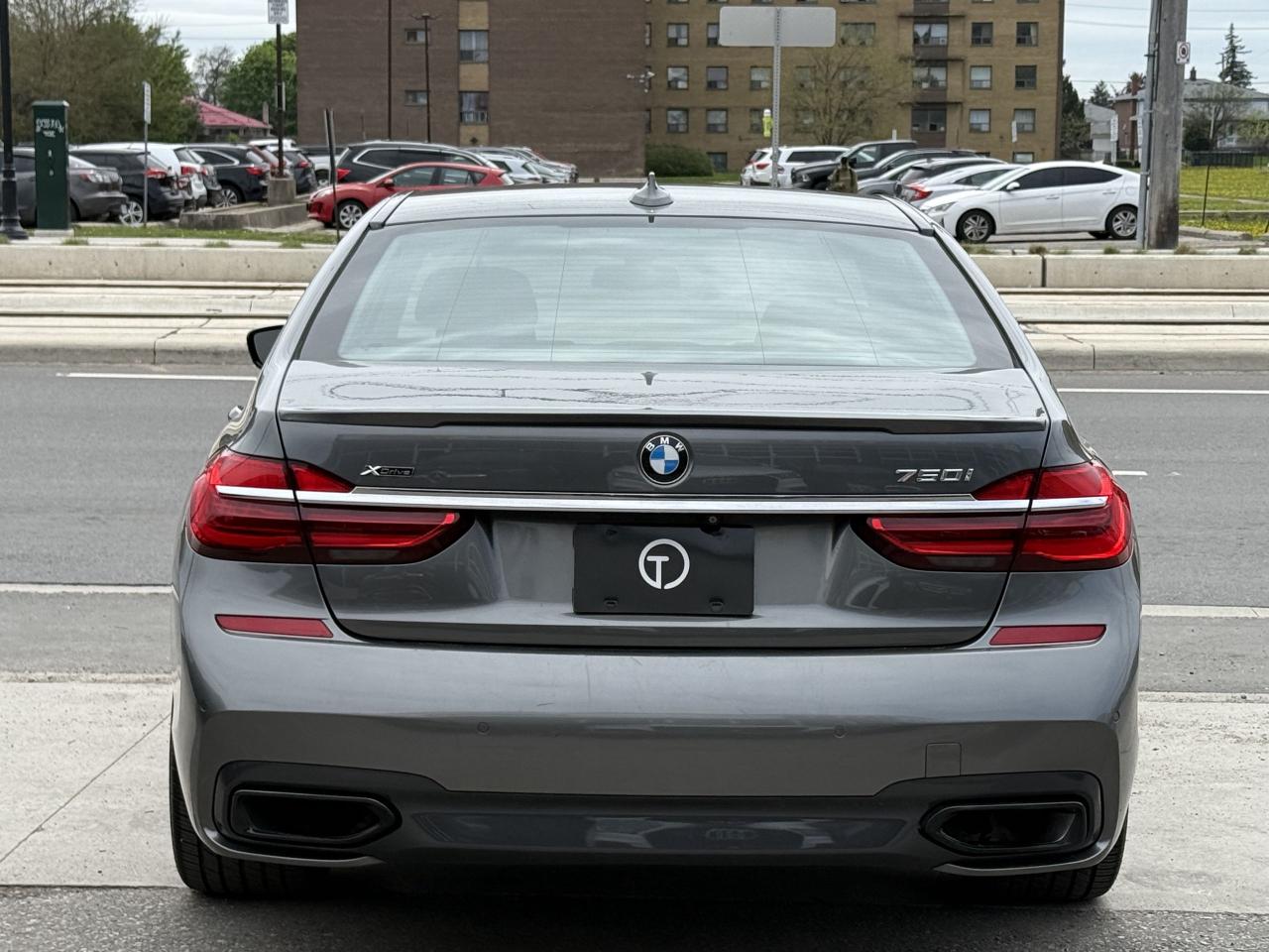 2016 BMW 7 Series 750i | PREMIUM | COGNAC LEATHER | PANO | LOADED - Photo #11