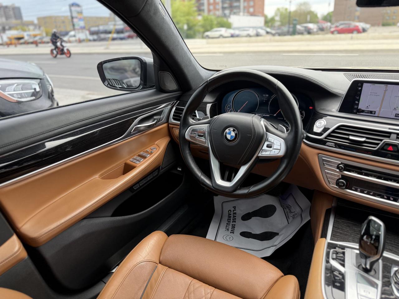 2016 BMW 7 Series 750i | PREMIUM | COGNAC LEATHER | PANO | LOADED - Photo #17