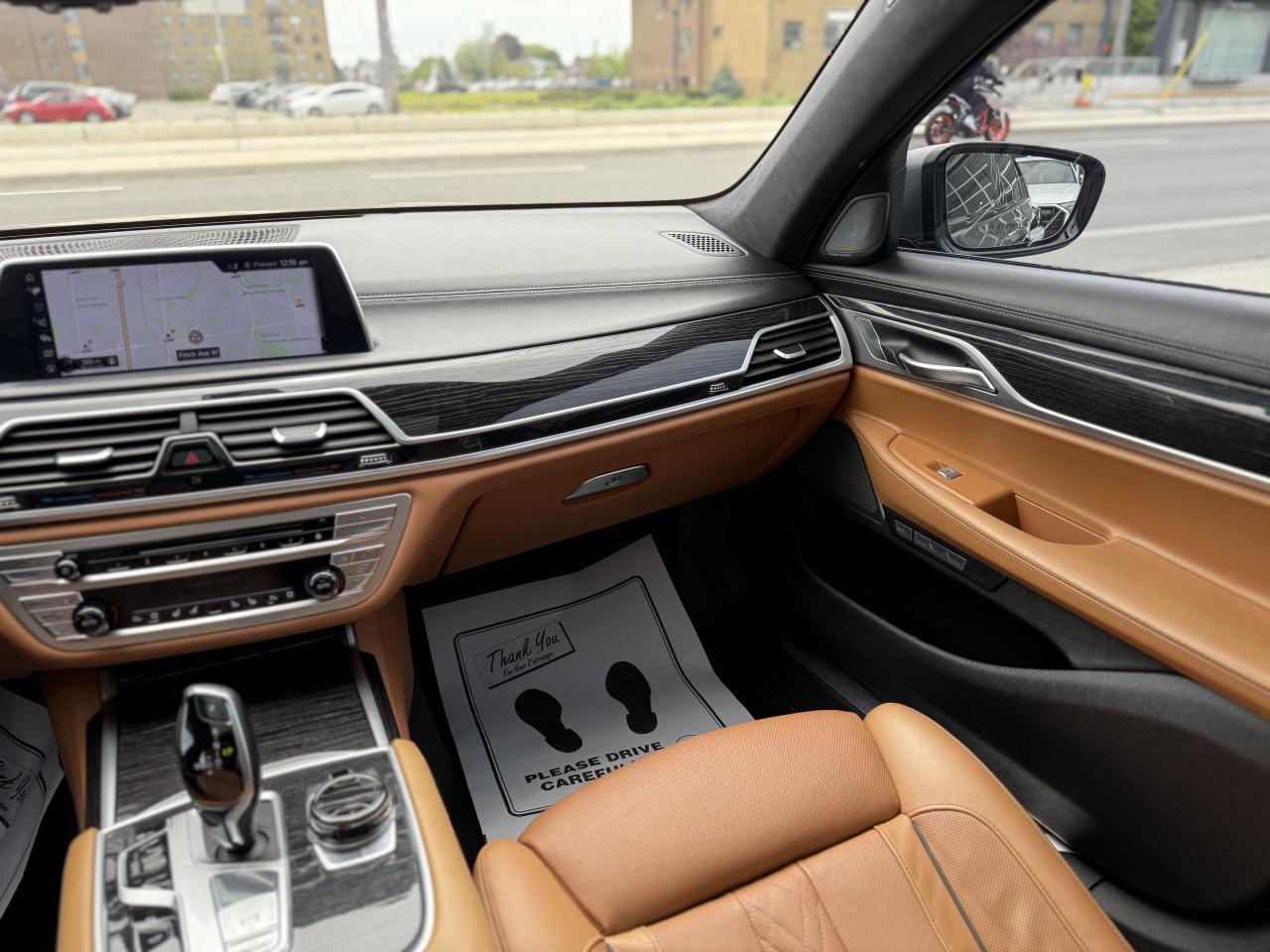 2016 BMW 7 Series 750i | PREMIUM | COGNAC LEATHER | PANO | LOADED - Photo #18