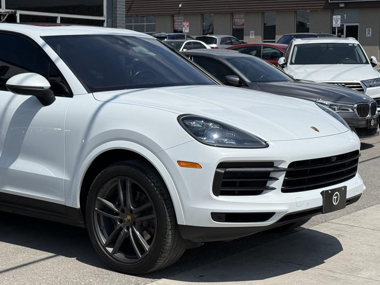 2020 Porsche Cayenne WARRANTY | RED LEATHER | EXTRA RIMS - Photo #8