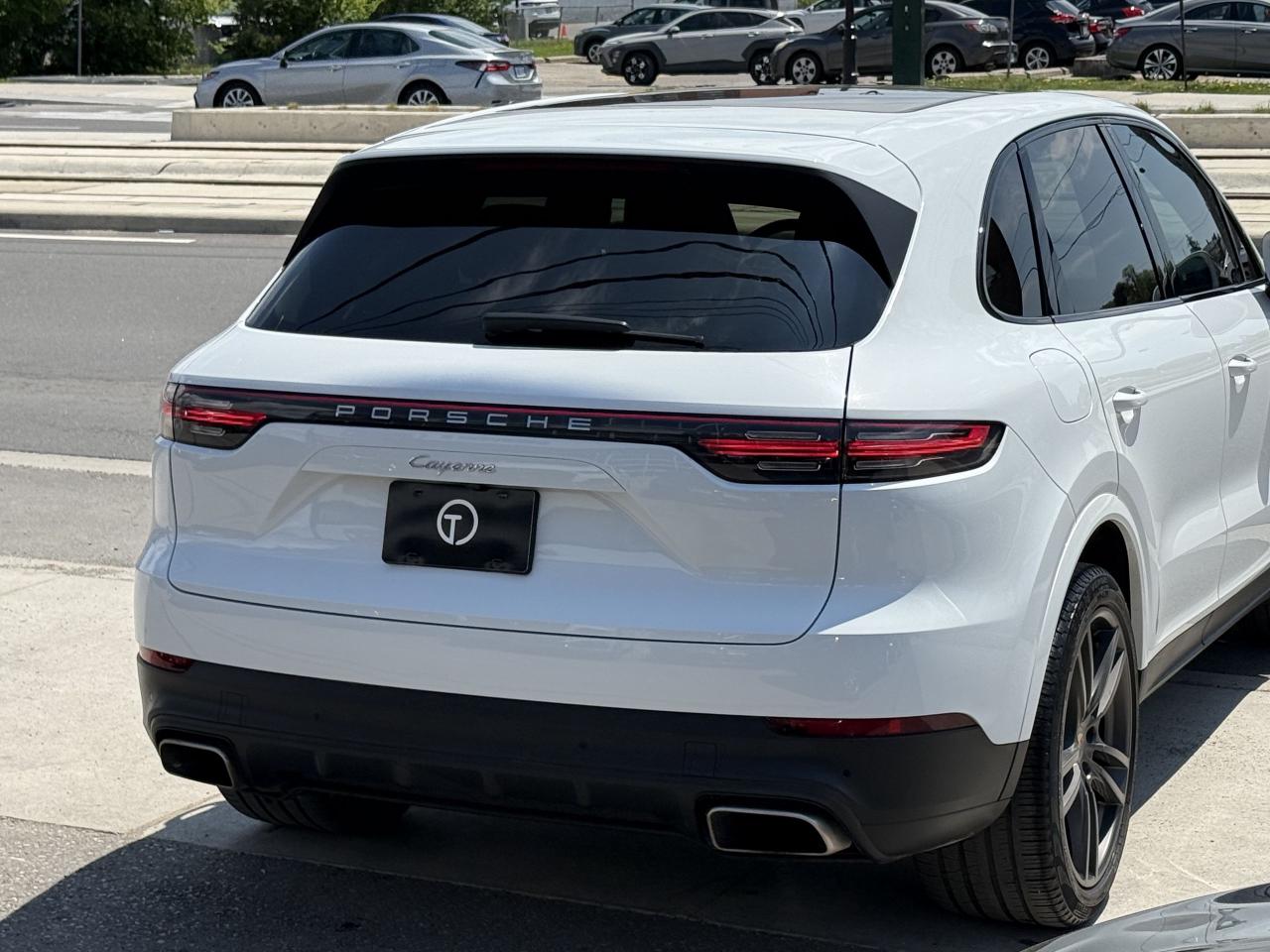 2020 Porsche Cayenne WARRANTY | RED LEATHER | EXTRA RIMS - Photo #9
