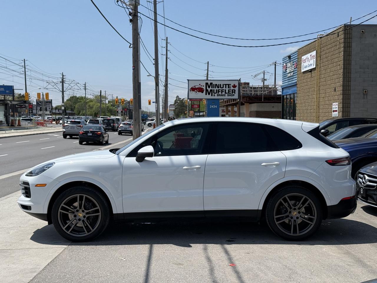 2020 Porsche Cayenne WARRANTY | RED LEATHER | EXTRA RIMS - Photo #14