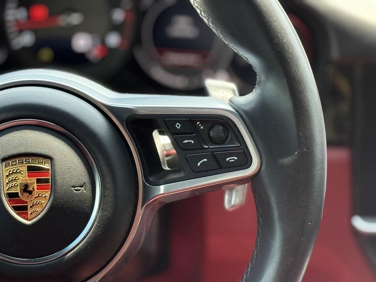 2020 Porsche Cayenne WARRANTY | RED LEATHER | EXTRA RIMS - Photo #24