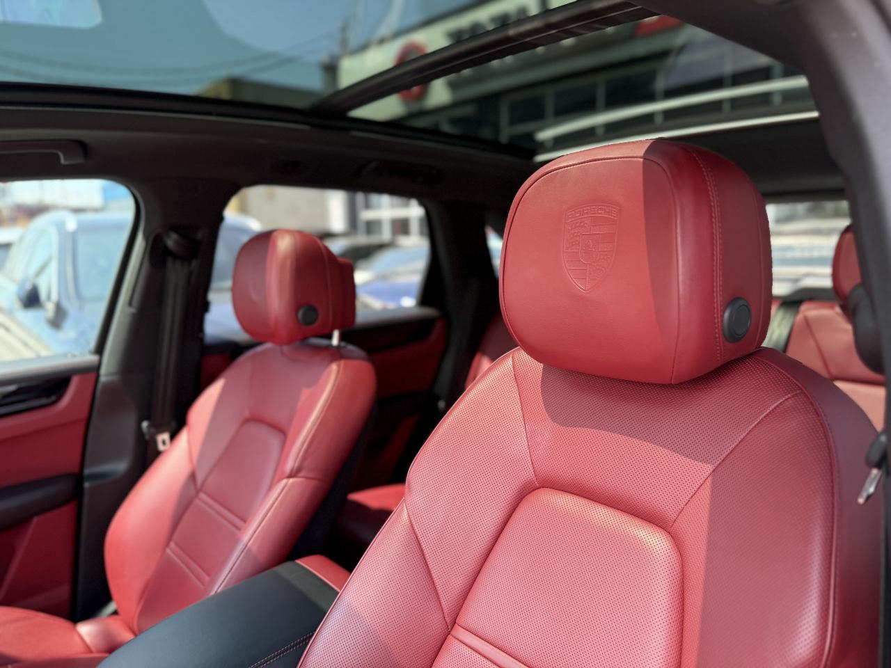 2020 Porsche Cayenne WARRANTY | RED LEATHER | EXTRA RIMS - Photo #29