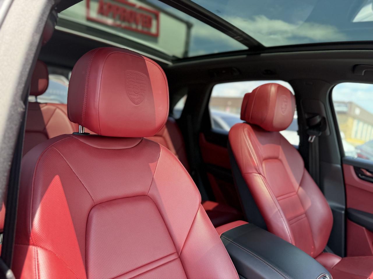 2020 Porsche Cayenne WARRANTY | RED LEATHER | EXTRA RIMS - Photo #32