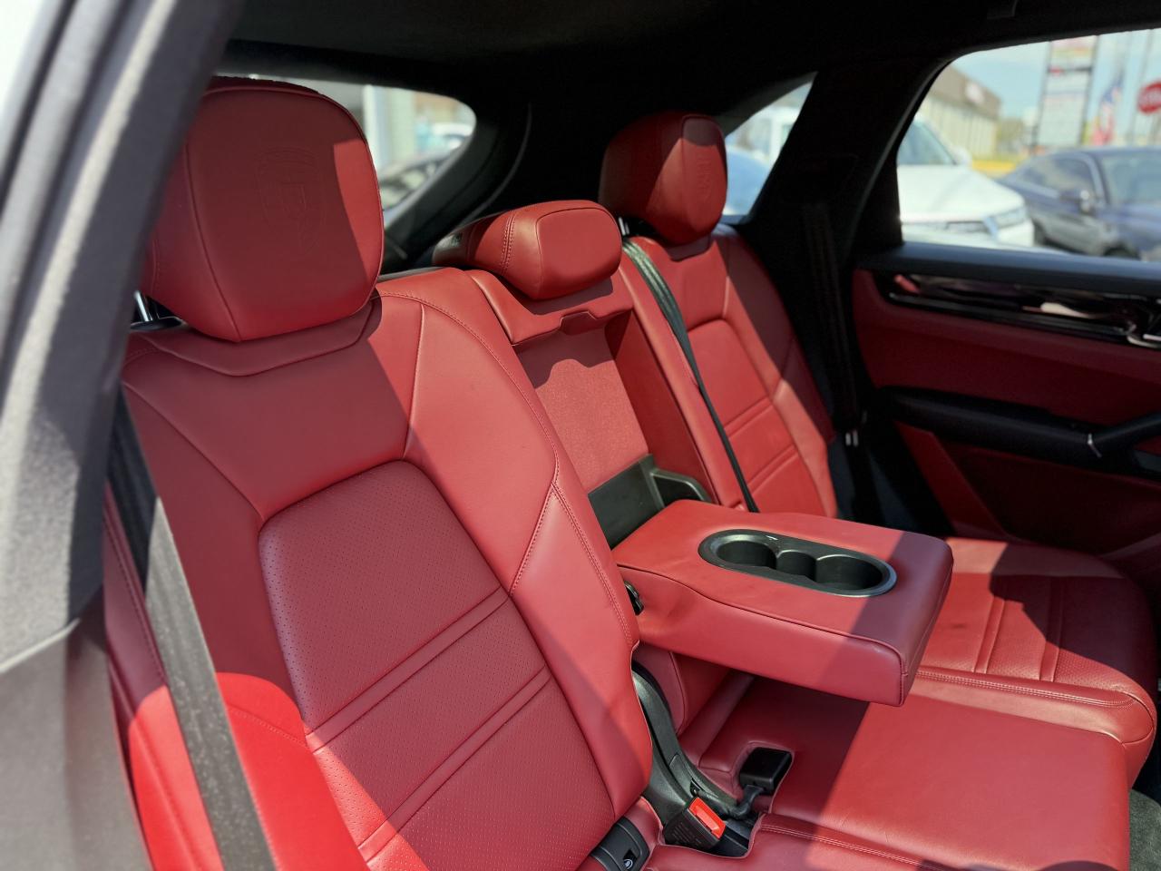 2020 Porsche Cayenne WARRANTY | RED LEATHER | EXTRA RIMS - Photo #36