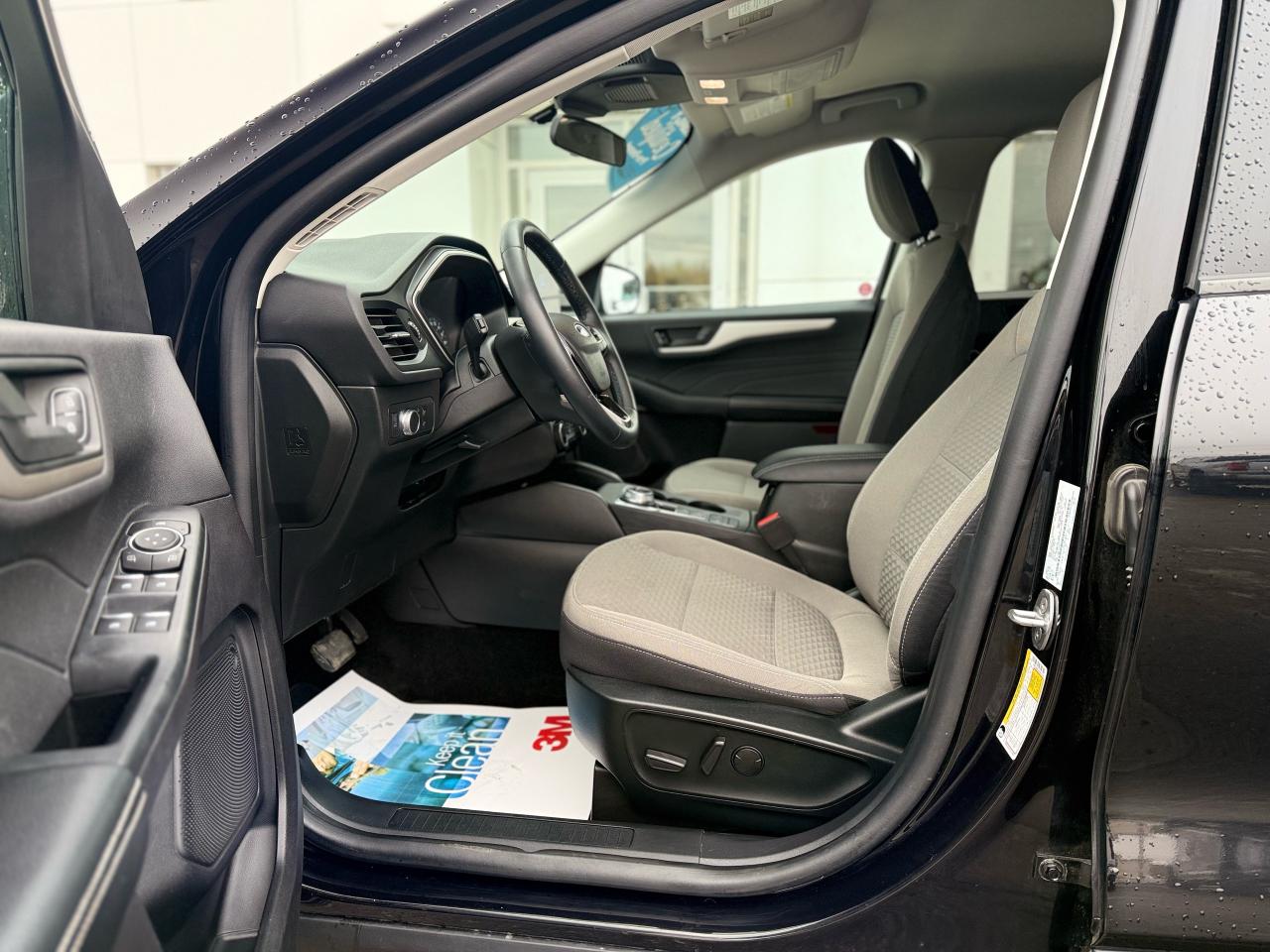 2022 Ford Escape  Photo5