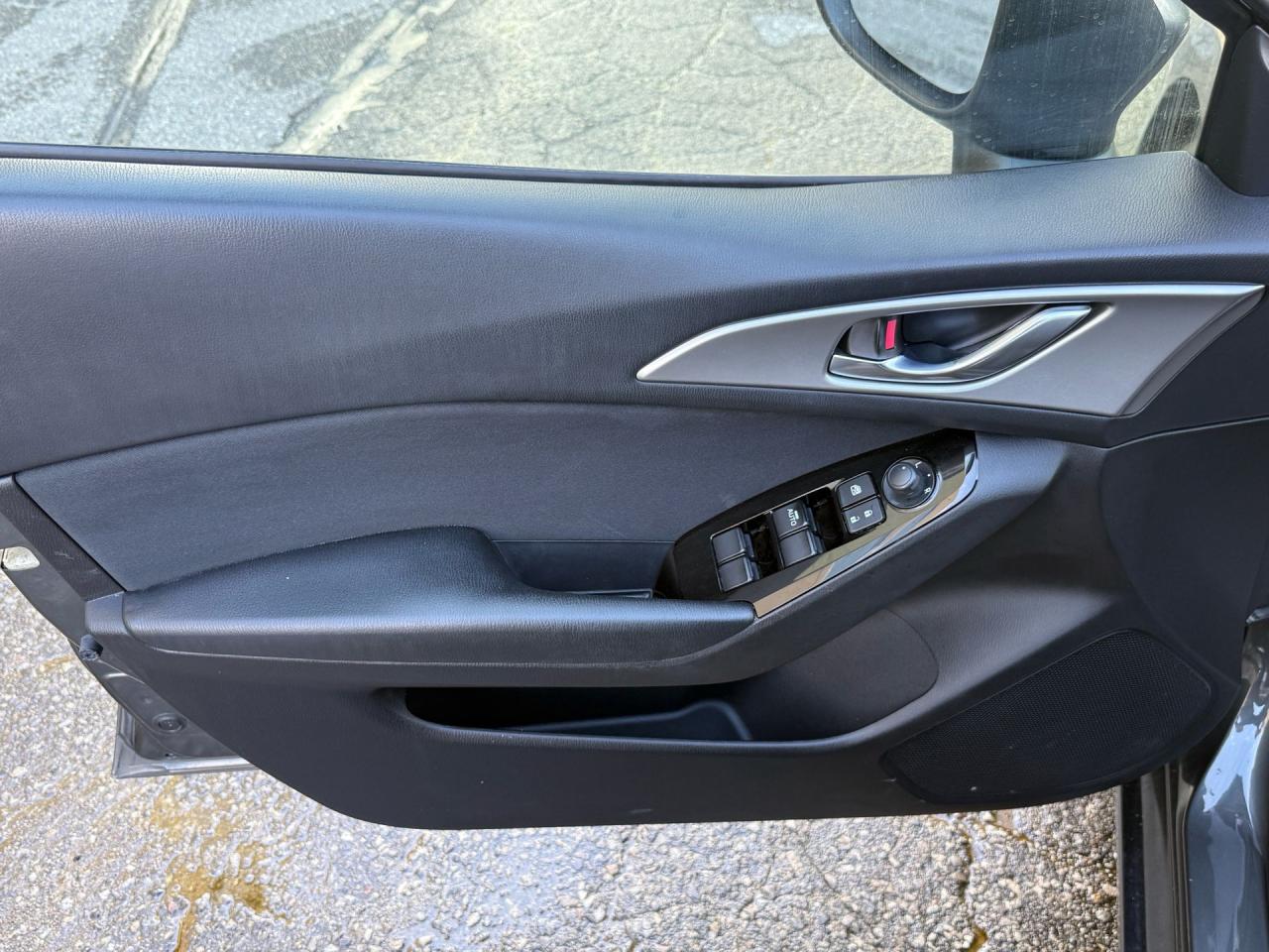 2017 Mazda MAZDA3 4DR SDN MAN GS - Photo #10
