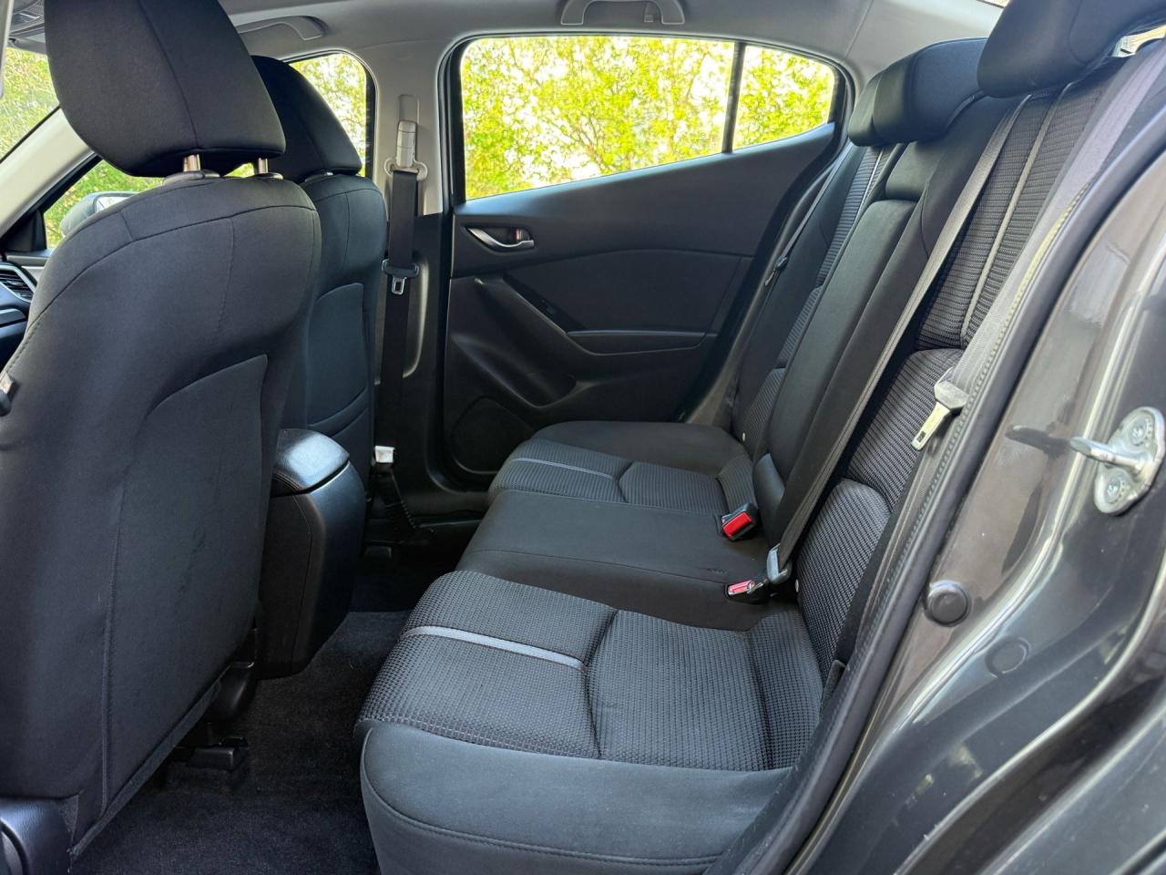 2017 Mazda MAZDA3 4DR SDN MAN GS - Photo #12