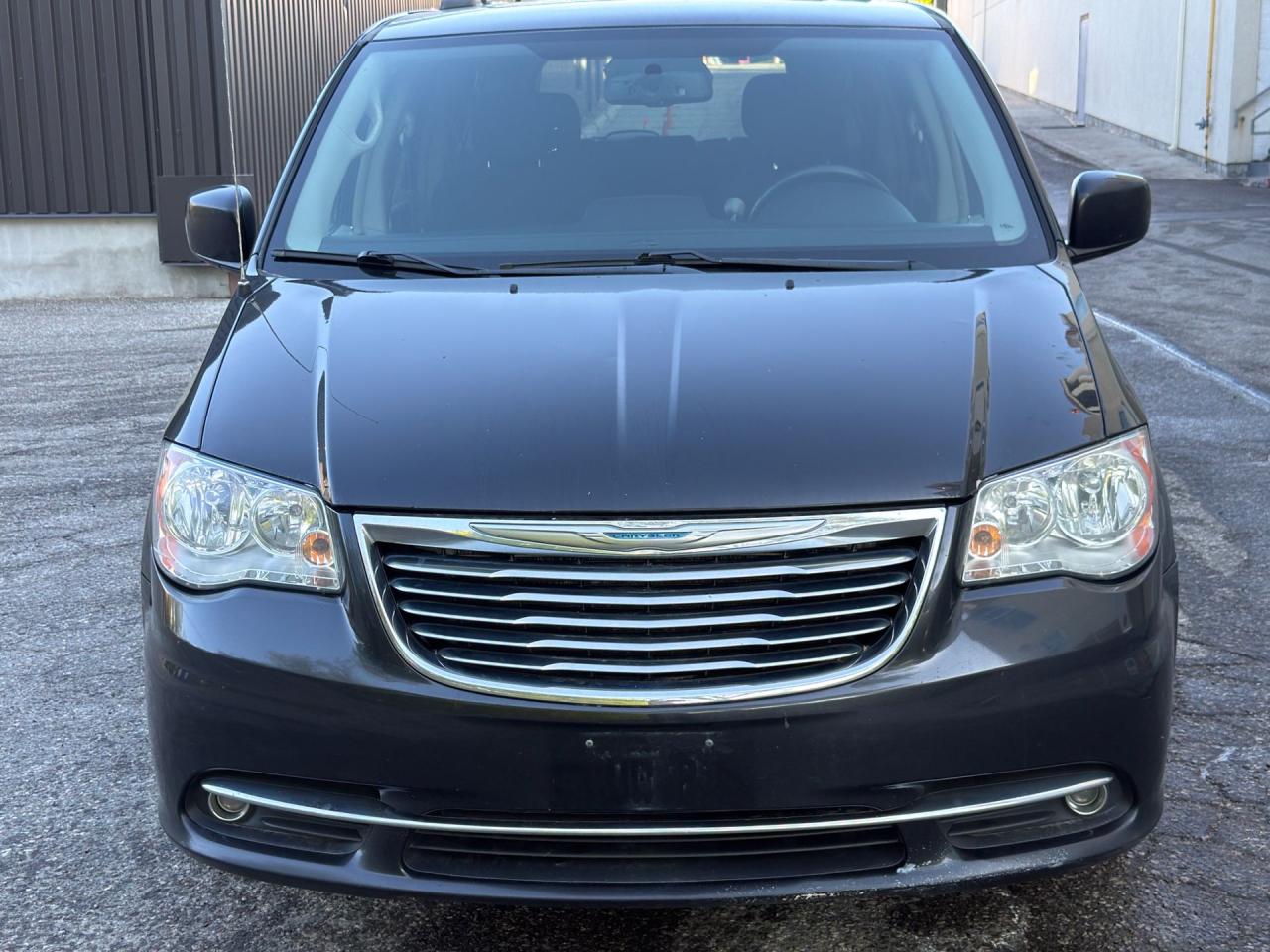2015 Chrysler Town & Country 4DR WGN TOURING - Photo #2