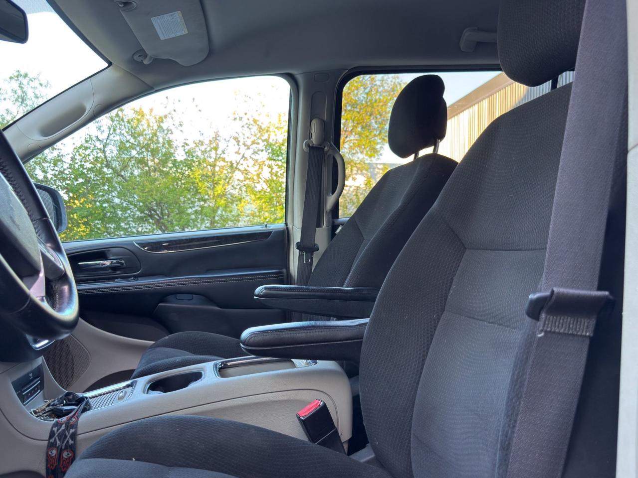 2015 Chrysler Town & Country 4DR WGN TOURING - Photo #10