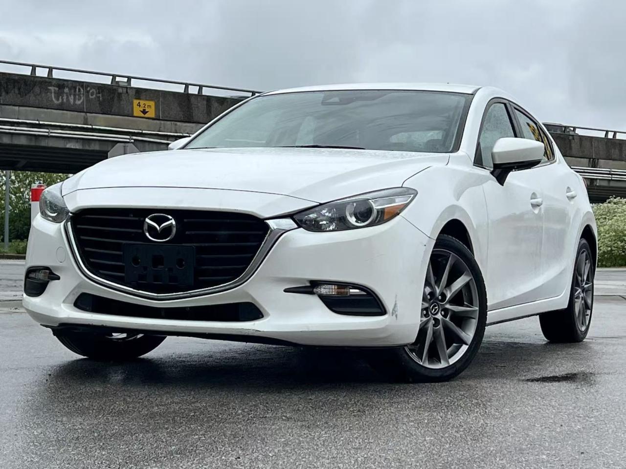 Used 2018 Mazda MAZDA3 5-Door Touring Auto/ CLEAN TITLE/ LOW KM/ LEATHER SEATS for sale in Richmond, BC