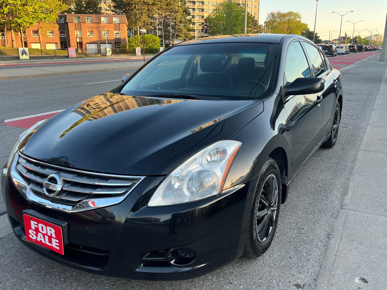2012 Nissan Altima 2.5 S-EXTRA CLEAN-DRIVES NICE-4 CYL-MUST SEE!! Photo2