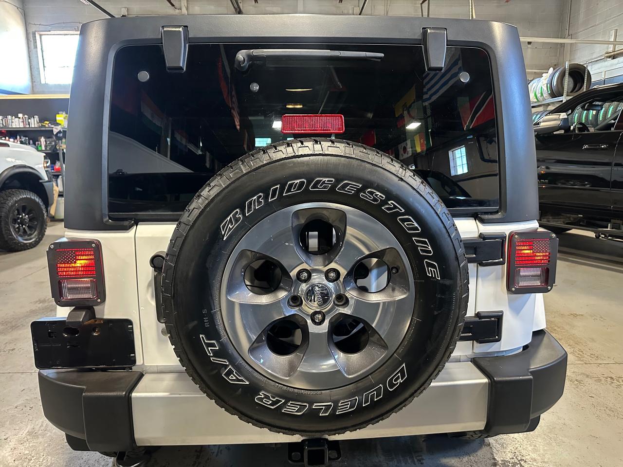 2015 Jeep Wrangler SAHARA UNLIMITIED | ALPINE SOUND | 4X4 V6 - Photo #12