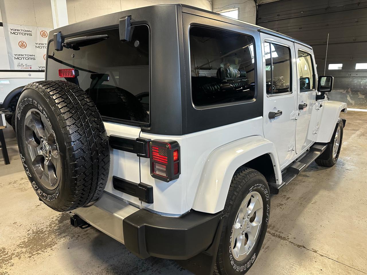 2015 Jeep Wrangler SAHARA UNLIMITIED | ALPINE SOUND | 4X4 V6 - Photo #13