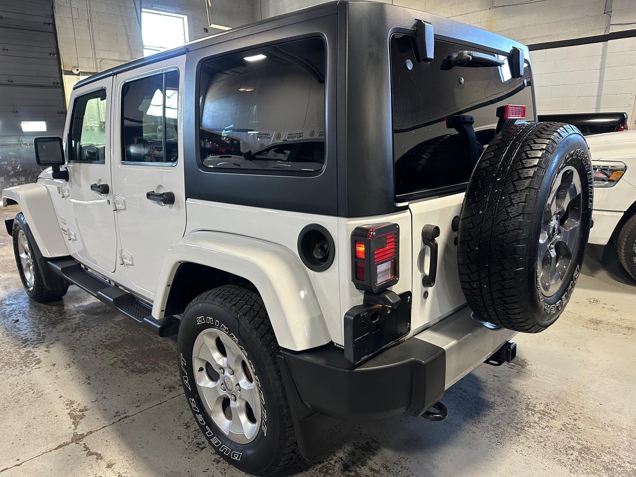 2015 Jeep Wrangler SAHARA UNLIMITIED | ALPINE SOUND | 4X4 V6 - Photo #17
