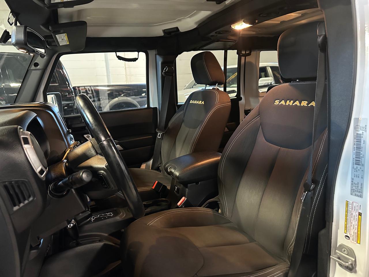 2015 Jeep Wrangler SAHARA UNLIMITIED | ALPINE SOUND | 4X4 V6 - Photo #35