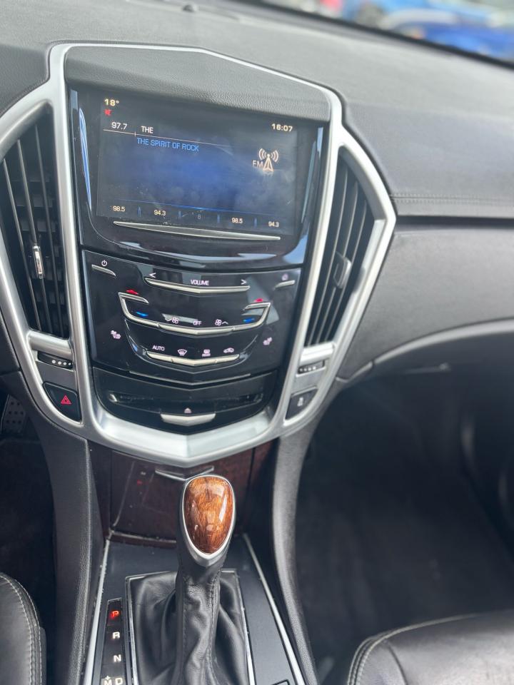 2016 Cadillac SRX Luxury - Photo #6