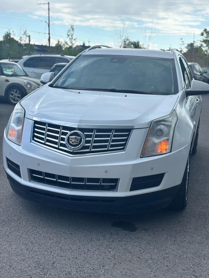 2016 Cadillac SRX Luxury - Photo #3